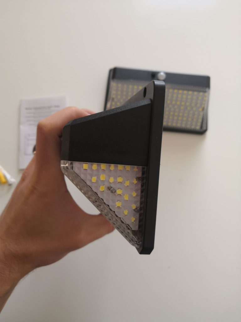 شرح تشغيل و تركيب مصباح يشتغل بالطاقة الشمسية4