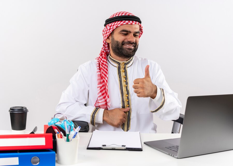 شروط التجارة الإلكترونية في السعودية للمقيمين 2023