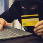 مختص يكشف عن أبرز طرق الاحتيال في التجارة الإلكترونية