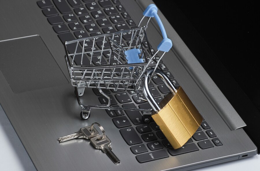 9 خطوات استباقية لحماية مشترياتك عبر الإنترنت