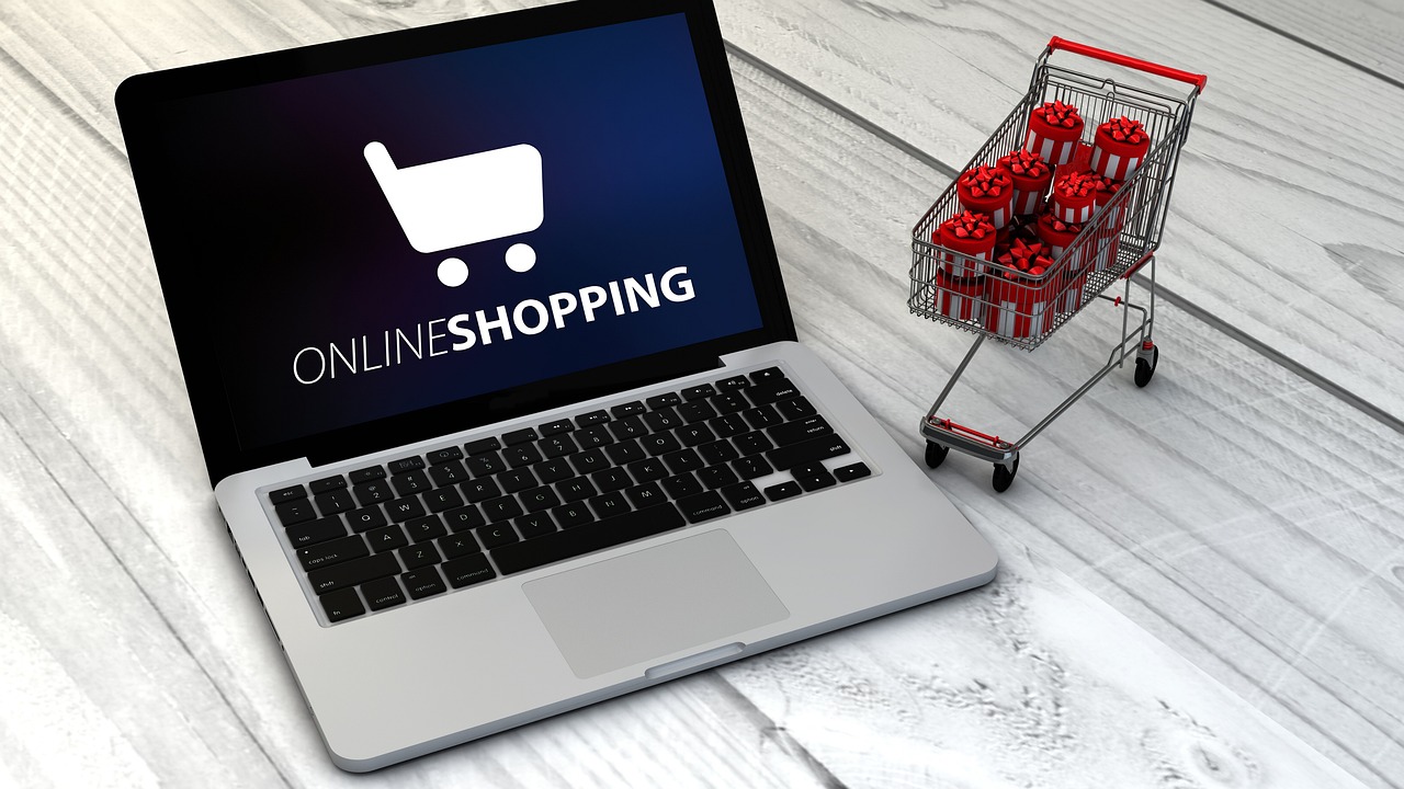 كيف تحمي نفسك من المنتجات المزيفة عند التسوق الإلكتروني؟