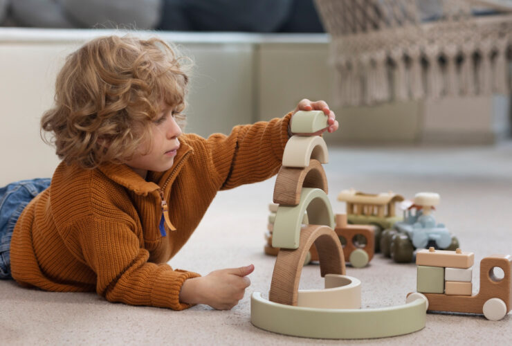 منتجات أطفال خطرة تُباع عبر منصات التسوق الإلكتروني دليل السلامة